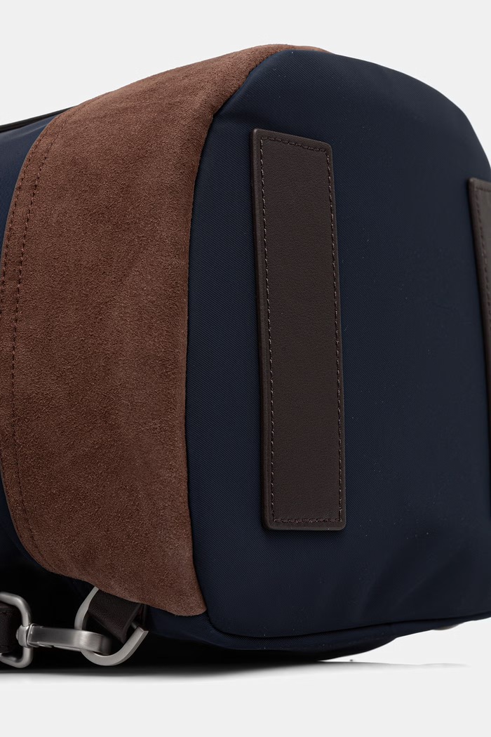 Tommy Hilfiger batoh pánský AM0AM14391 námořnická modř