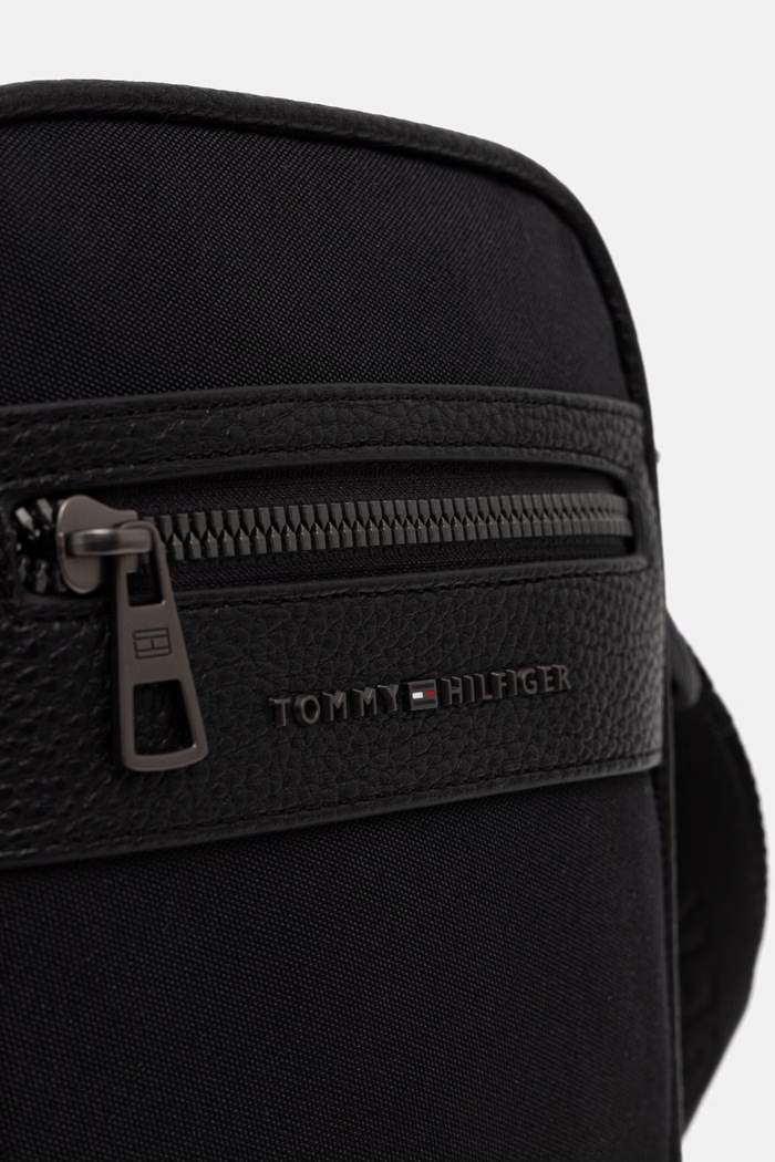 Tommy Hilfiger saszetka męska czarny AM0AM14448