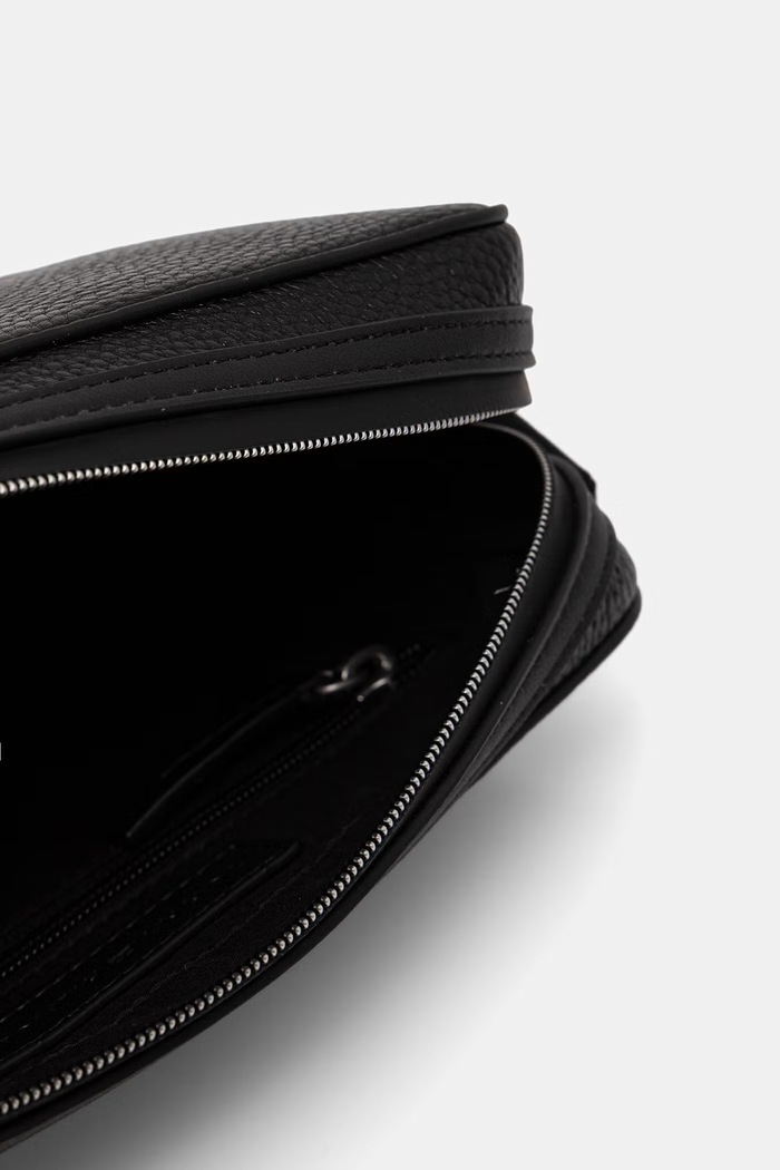 Tommy Hilfiger tasak férfi műbőr AM0AM14435 fekete