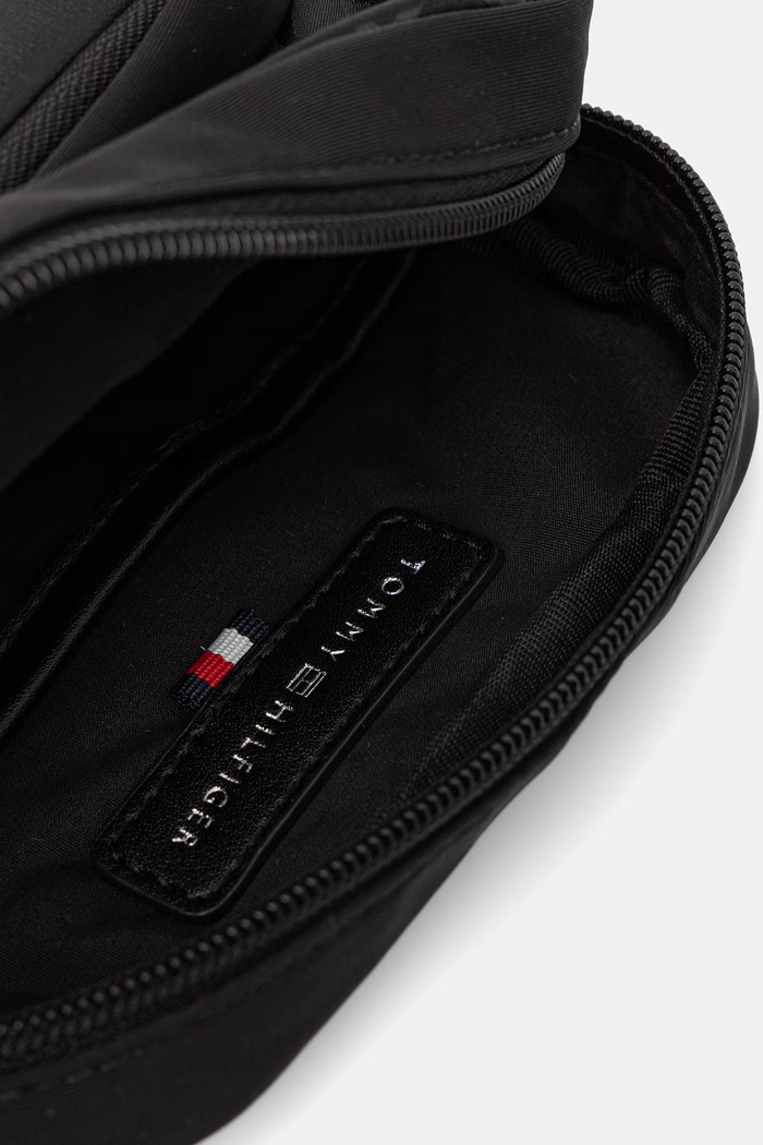 Tommy Hilfiger чанта през рамо мъжка AM0AM14412 черен