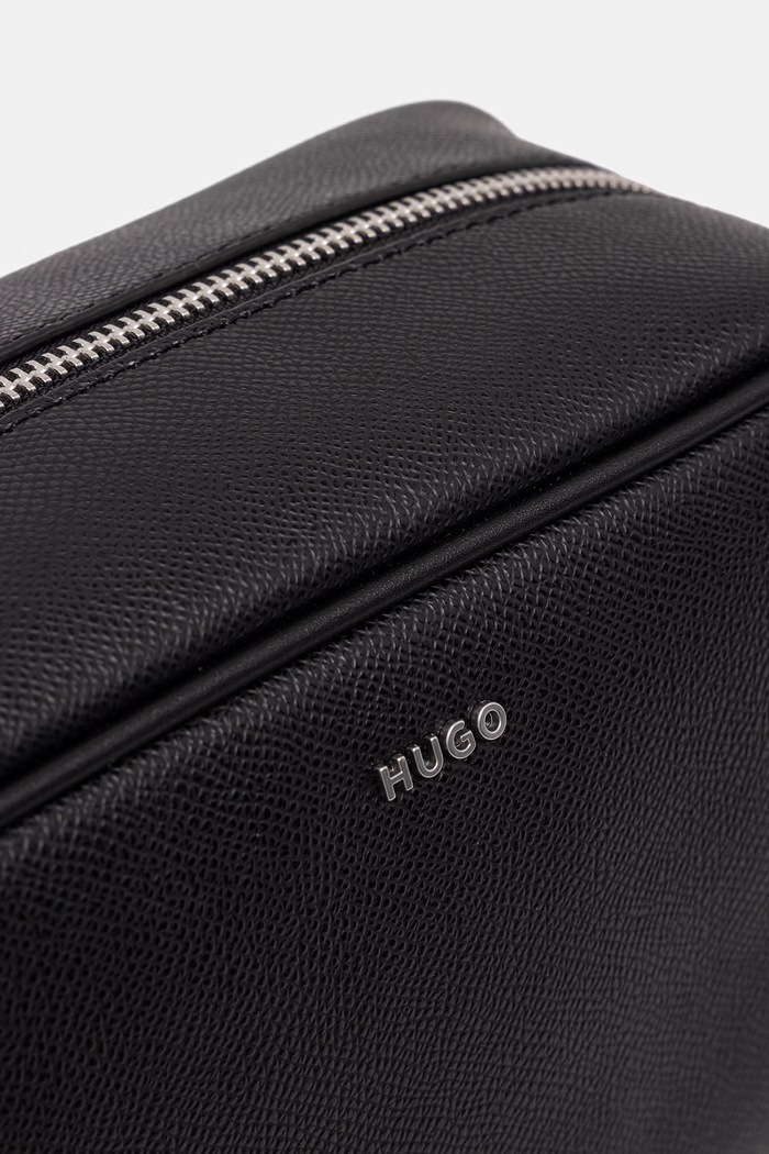 Accesorii HUGO trusă cosmetică de călătorie pentru bărbați cu imitație de piele GO-BAG WASHBAG 50572706 negru
