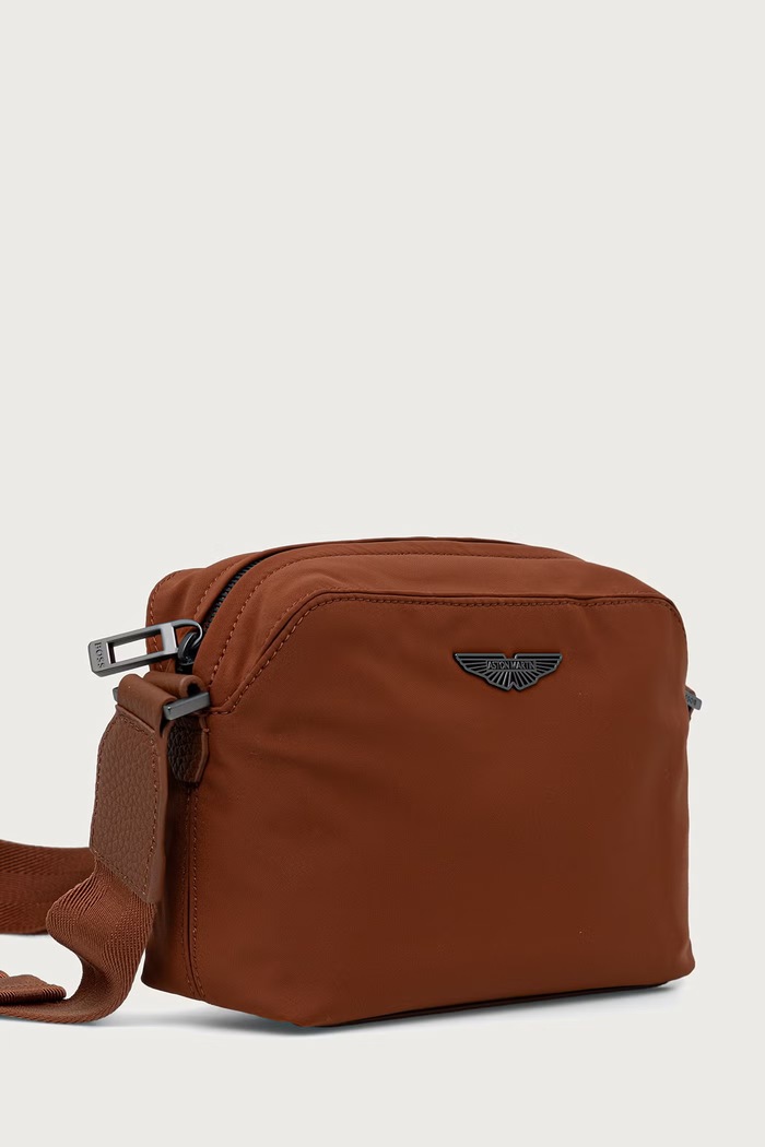 BOSS Mala torba za muškarce BOSS x Aston Martin 50569541 smeđa AW26