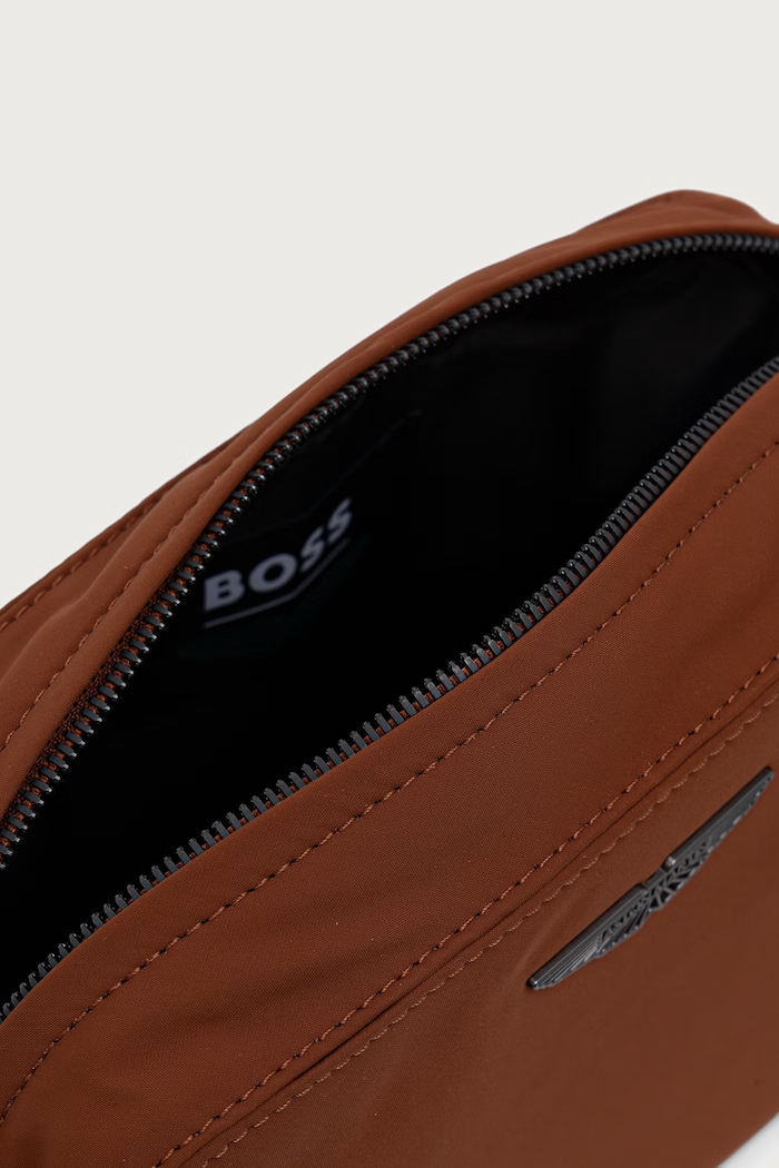 Mala torba za muškarce BOSS x Aston Martin BOSS smeđa 50569541