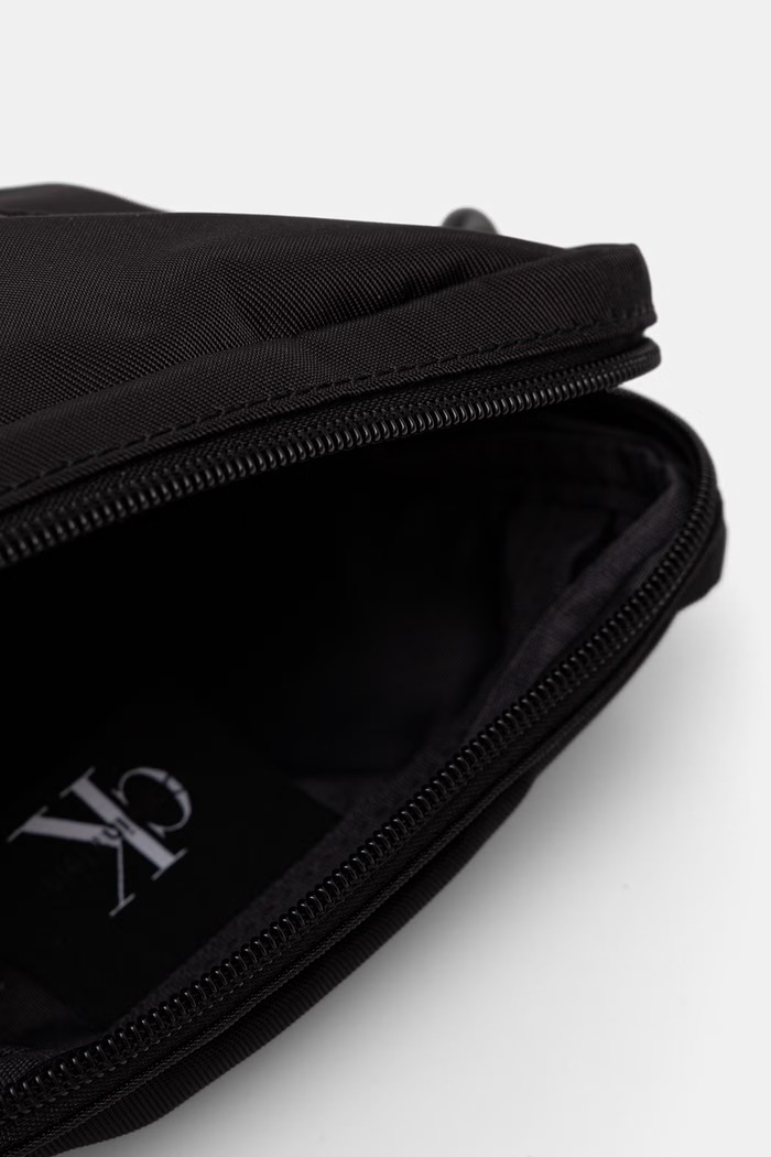 Calvin Klein moška torbica LV04D3454G črna