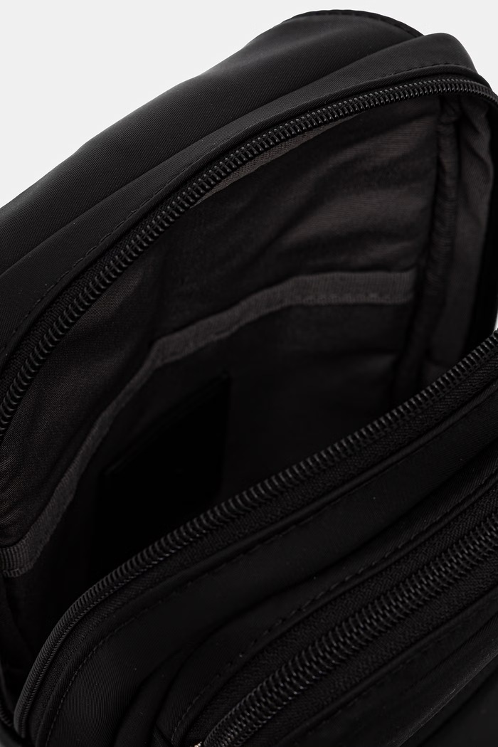 Calvin Klein vrecko pánske LV04D3377G čierna