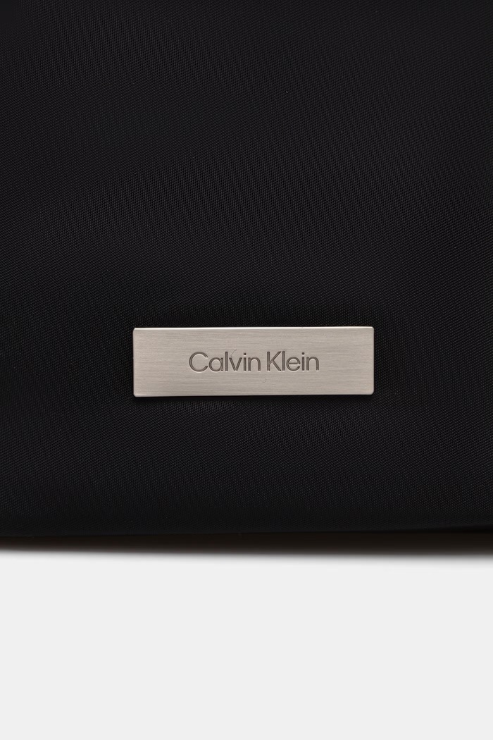Calvin Klein kabelka pánska čierna LV04D3376G