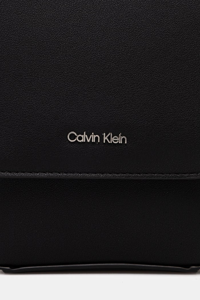 Akcesoria Calvin Klein saszetka męska z imitacji skóry LV04D1226G czarny