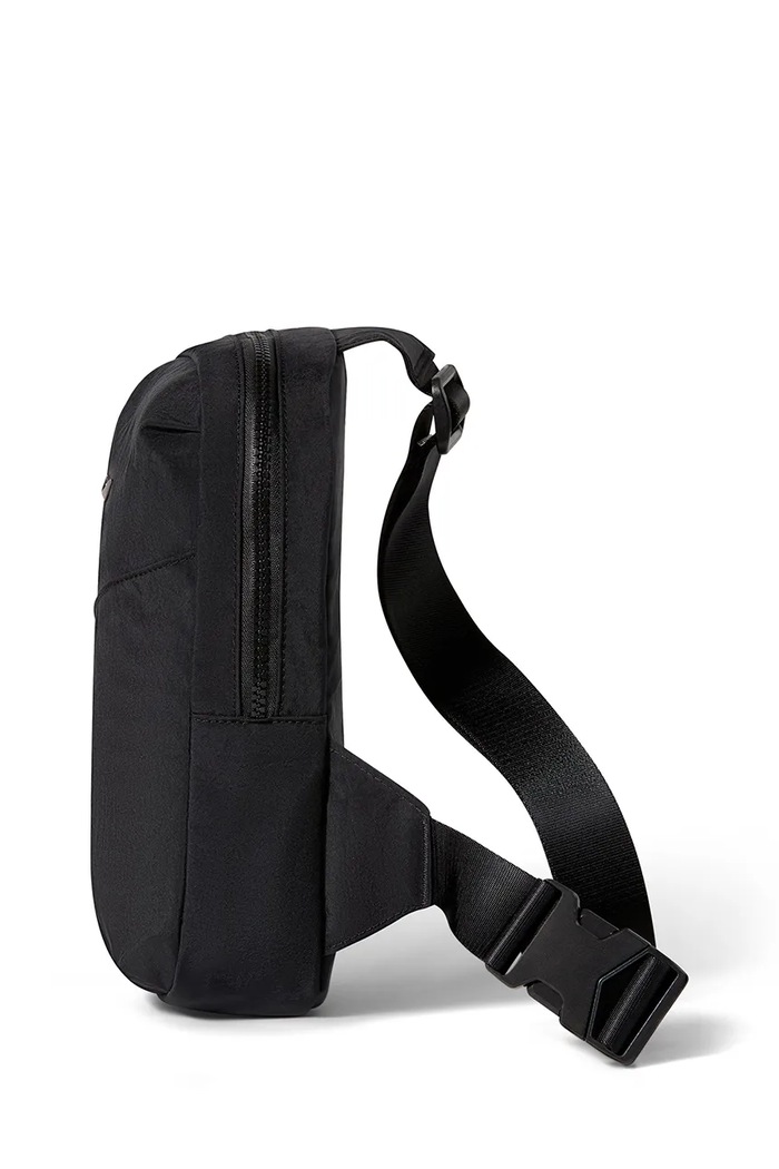 Akcesoria Nike Sportswear Saszetka Aura 5L HF7038.013 czarny
