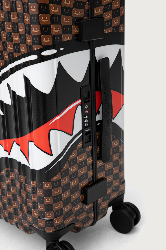 Walizka SHARKS IN PARIS Sprayground 910CL327NSZ brązowy