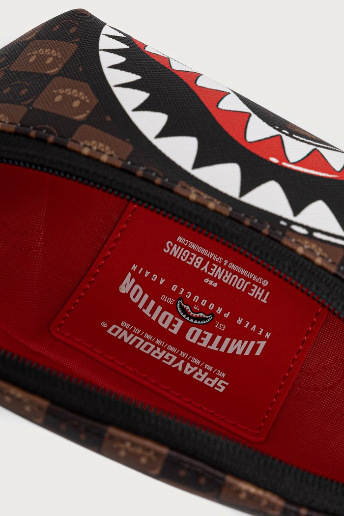 Nerka SHARKS IN PARIS Sprayground brązowy 910B9309NSZ