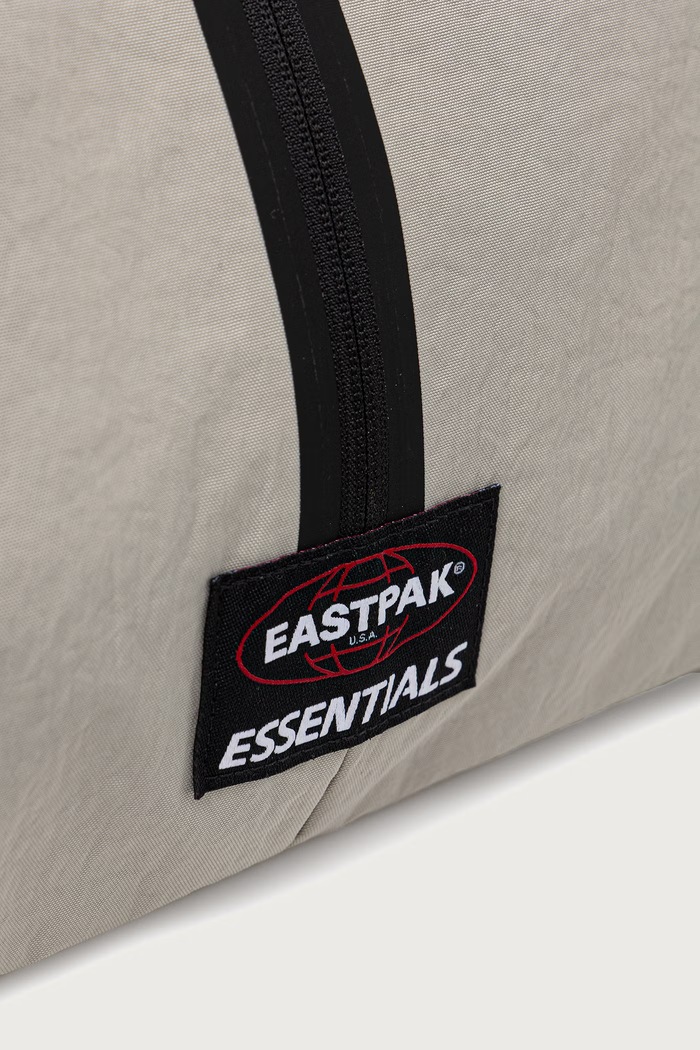 X Fear of God сумка Eastpak EK0A5BPGJ0F1 бежевый