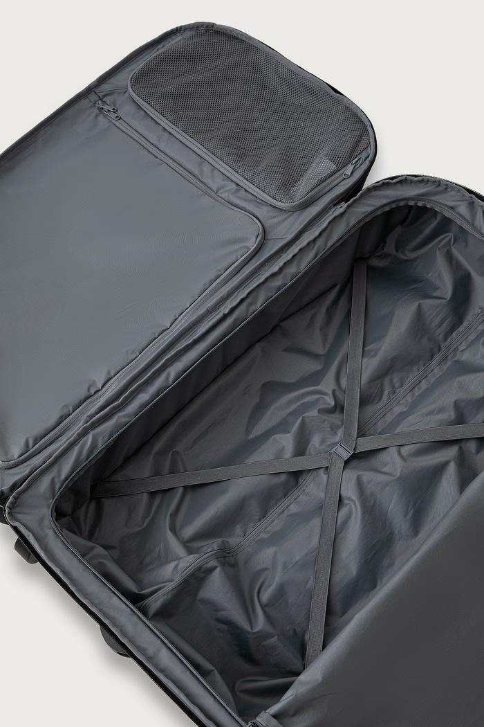 Walizka Eastpak EK0A5BOBD0V1 czarny