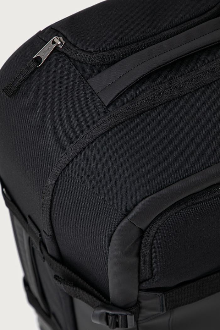 Walizka Eastpak czarny EK0A5BO9D0V1
