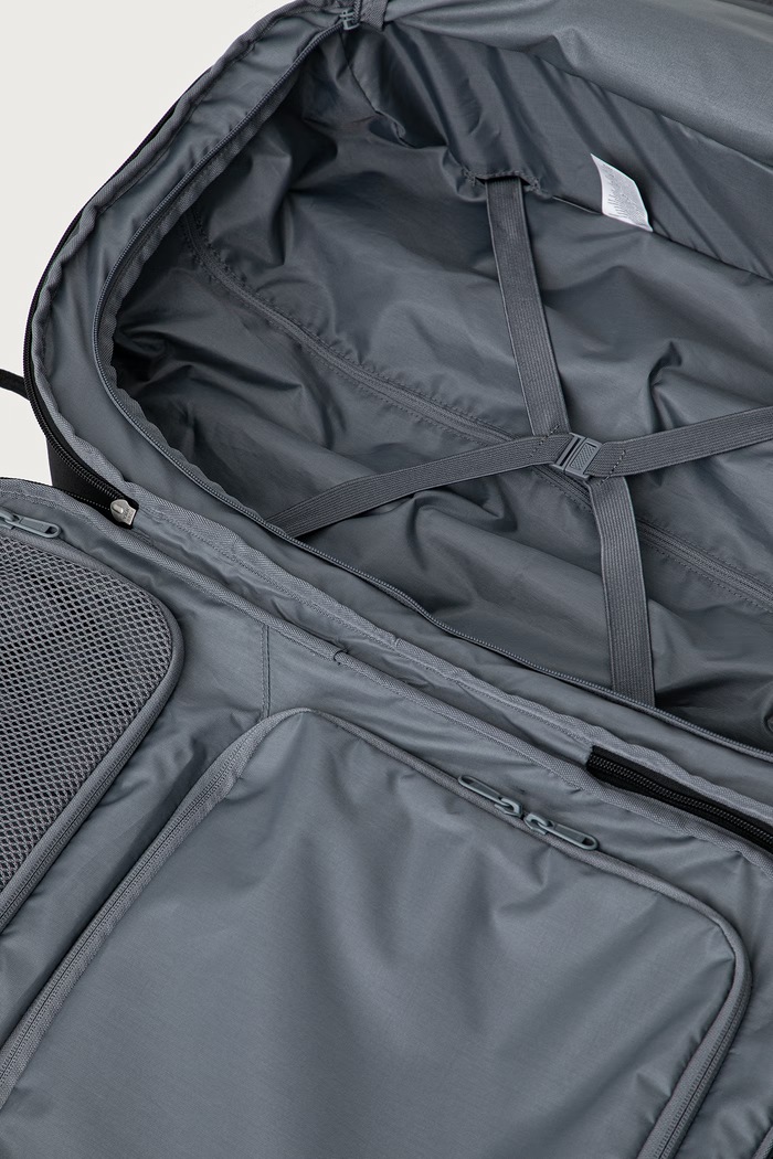 Eastpak Walizka EK0A5BO9D0V1