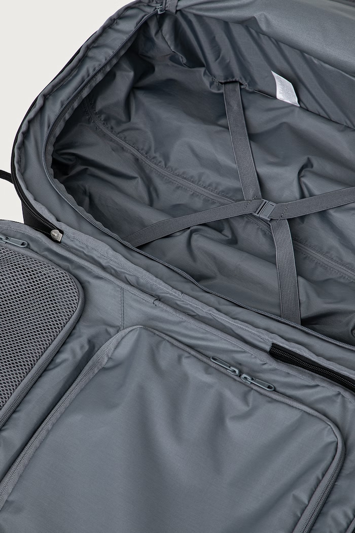 Eastpak Walizka EK0A5BO9D0V1