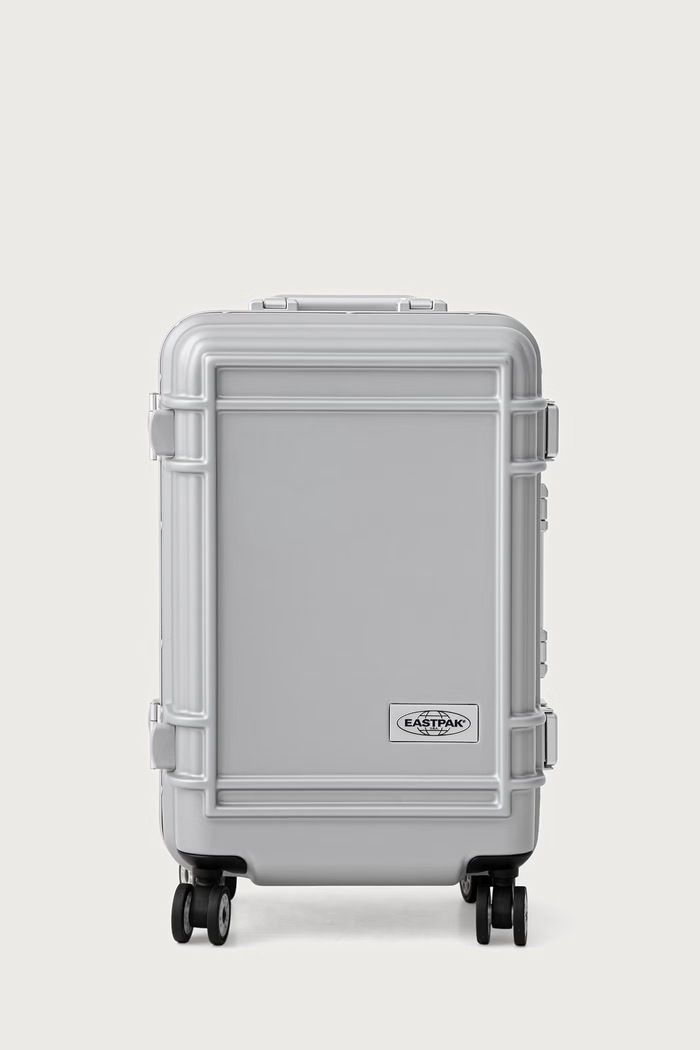 Eastpak чемодан серебрянный EK0A5BJEC0J1