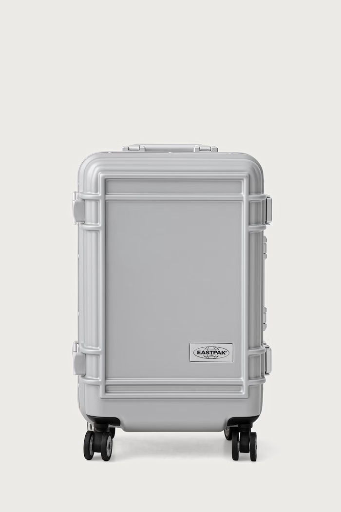 Eastpak чемодан серебрянный EK0A5BJEC0J1