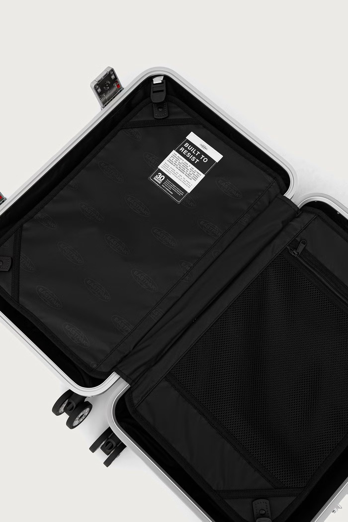 Eastpak чемодан EK0A5BJEC0J1 серебрянный