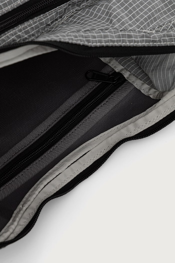 Never Stop belt bag Women's The North Face gray NF0A8JCCMYB1