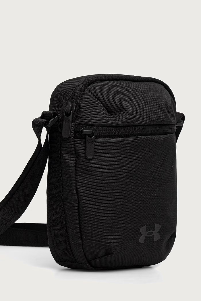 Under Armour saszetka Essential 6011276 czarny AW26
