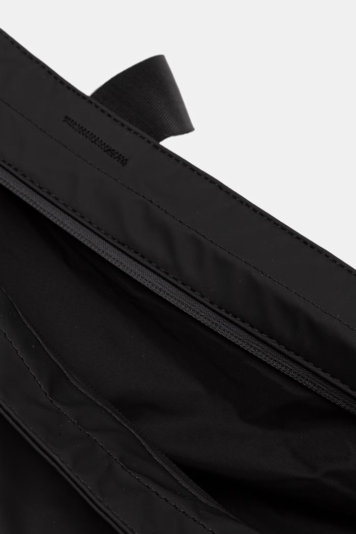 Rains torba Dash Messenger Tote Bag W3 16430.01 czarny