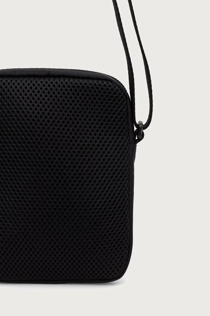 Akcesoria Fred Perry Saszetka męska L3341.102 czarny
