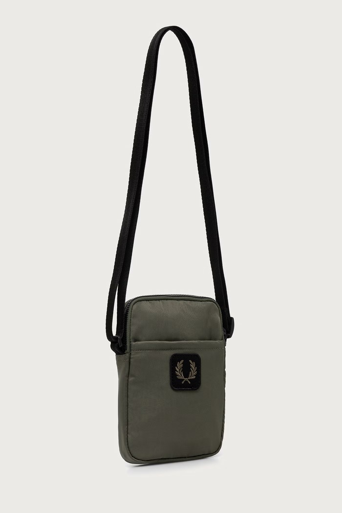 Fred Perry Saszetka męska L3341.X21 zielony AW26