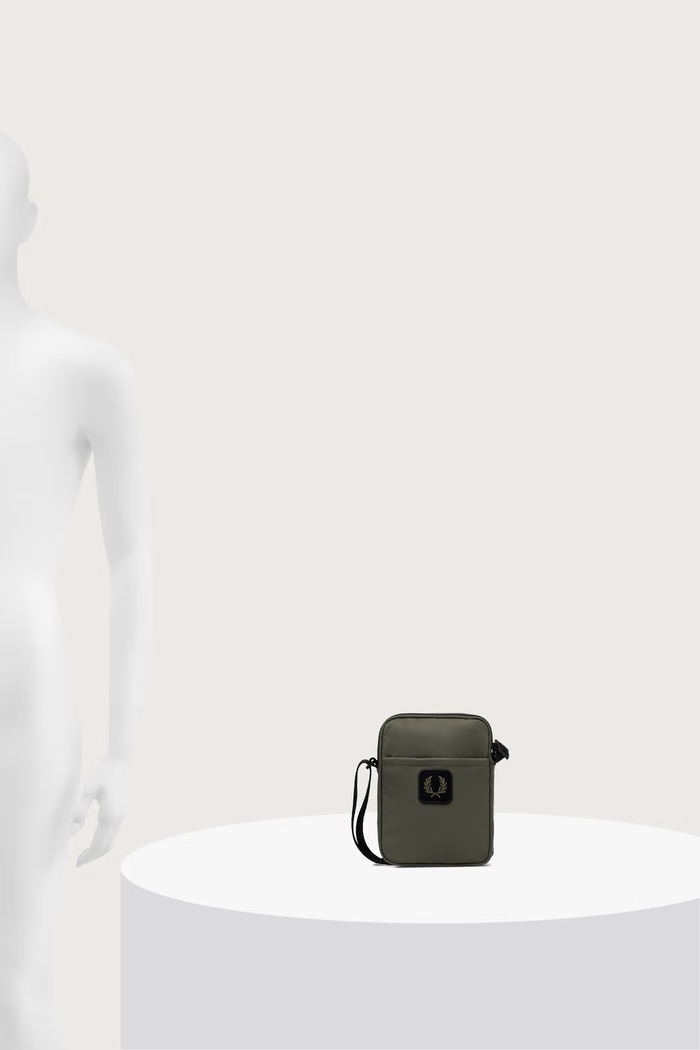 Fred Perry Saszetka męska L3341.X21