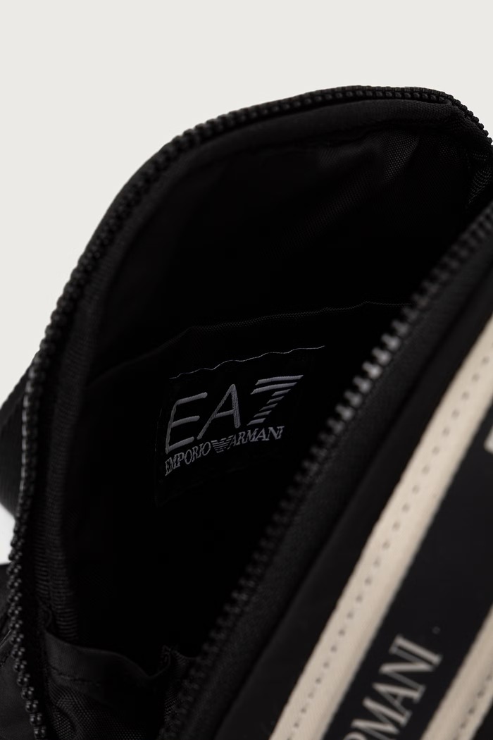 Saszetka EA7 Emporio Armani czarny AF27659.7X000850