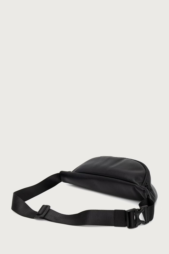 Akcesoria EA7 Emporio Armani nerka z imitacji skóry AF29345.7X000073 czarny