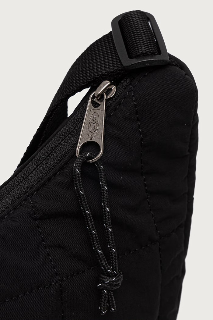 Eastpak saszetka HALF MOON BAG czarny EK0A5BOGD0F1