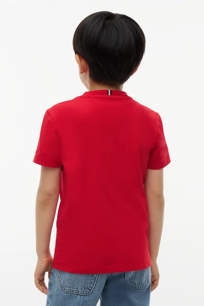 Chłopiec Tommy Hilfiger T-shirt basic dziecięcy bawełniany KB0KB10646.128.176.9BY2 czerwony