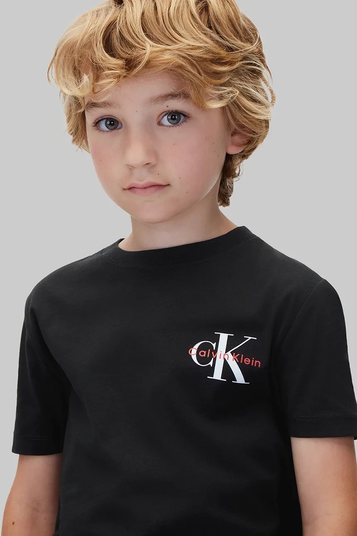 T-shirt dziecięcy bawełniany Calvin Klein Jeans czarny LVCKTJA16U.9BY2