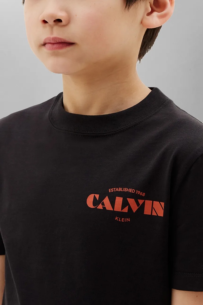 Calvin Klein Jeans T-shirt dziecięcy bawełniany LVCKTJA40B.104.122.9BY2 czarny