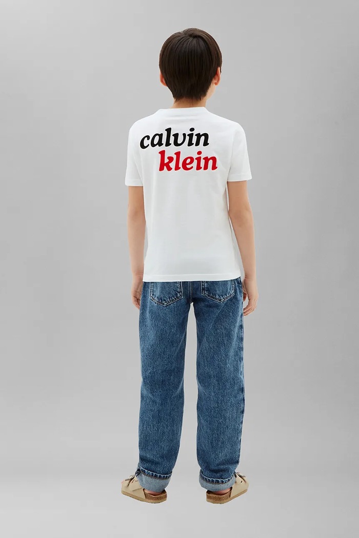 Chłopiec Calvin Klein Jeans T-shirt dziecięcy bawełniany LVCKTJA39B.128.176.9BY2 biały