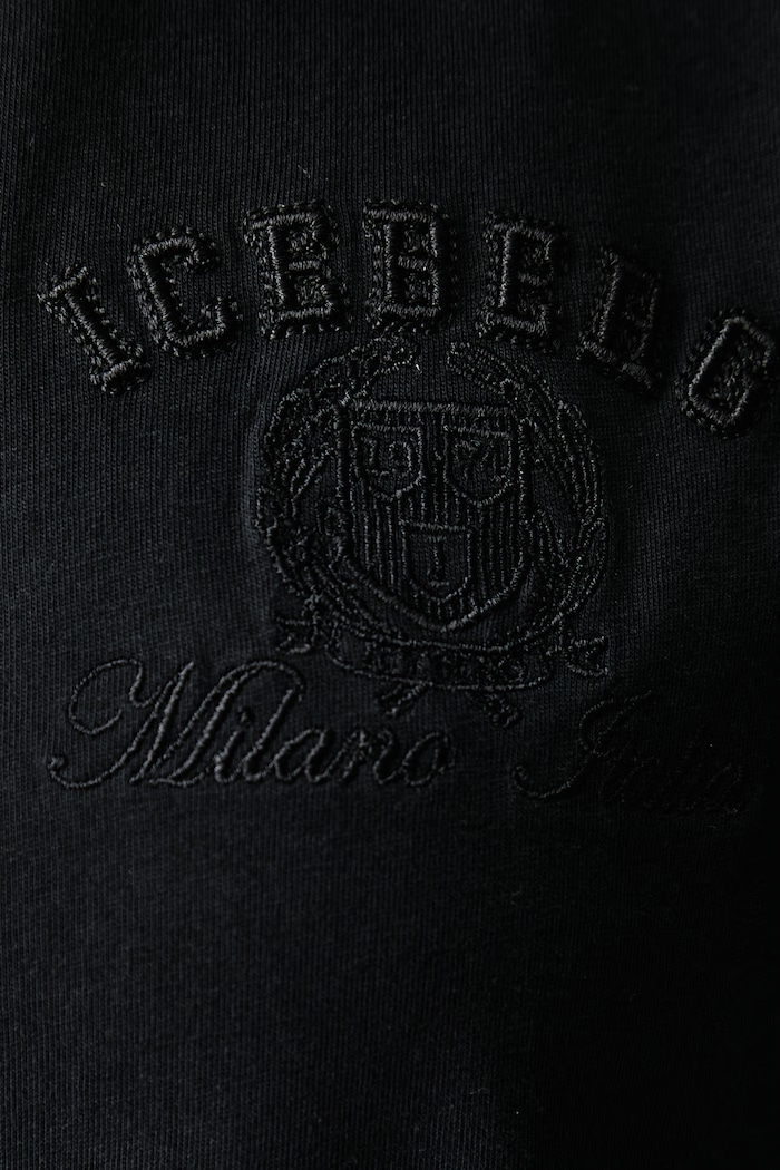 T-shirt damski bawełniany Iceberg czarny FR04.6325