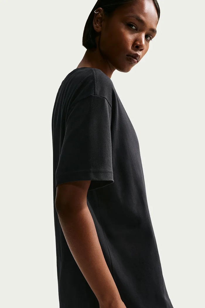 T-shirt oversize damski bawełniany Classic Nike Sportswear czarny IH7601.010