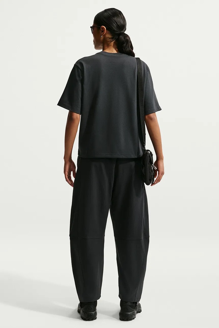 Nike ACG: All Conditions Gear T-shirt damski ACG DJ3646.011 czarny AW26