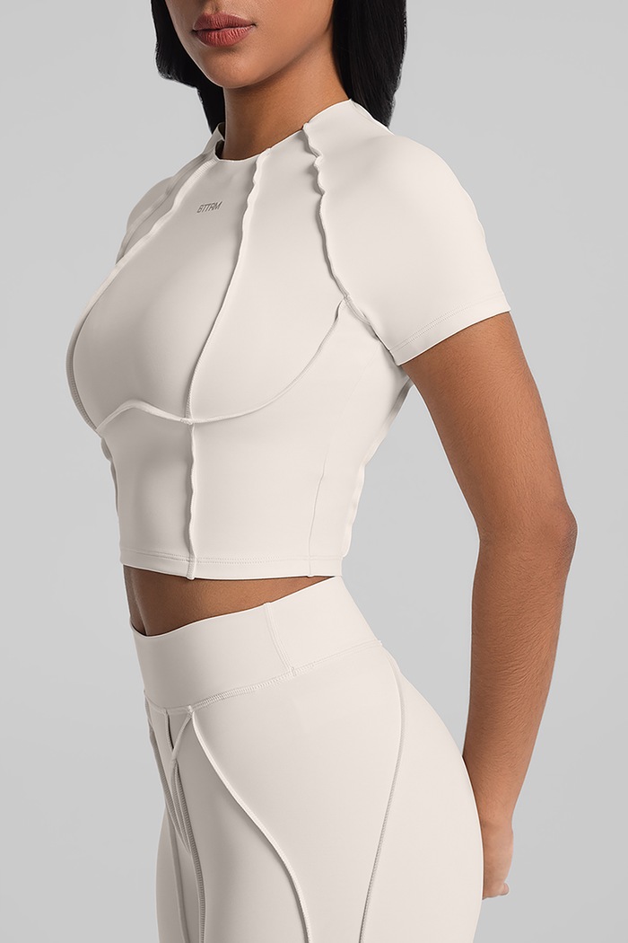 T-shirt sportowy damski Contour Stitch Crop BetterMe beżowy TSH00005