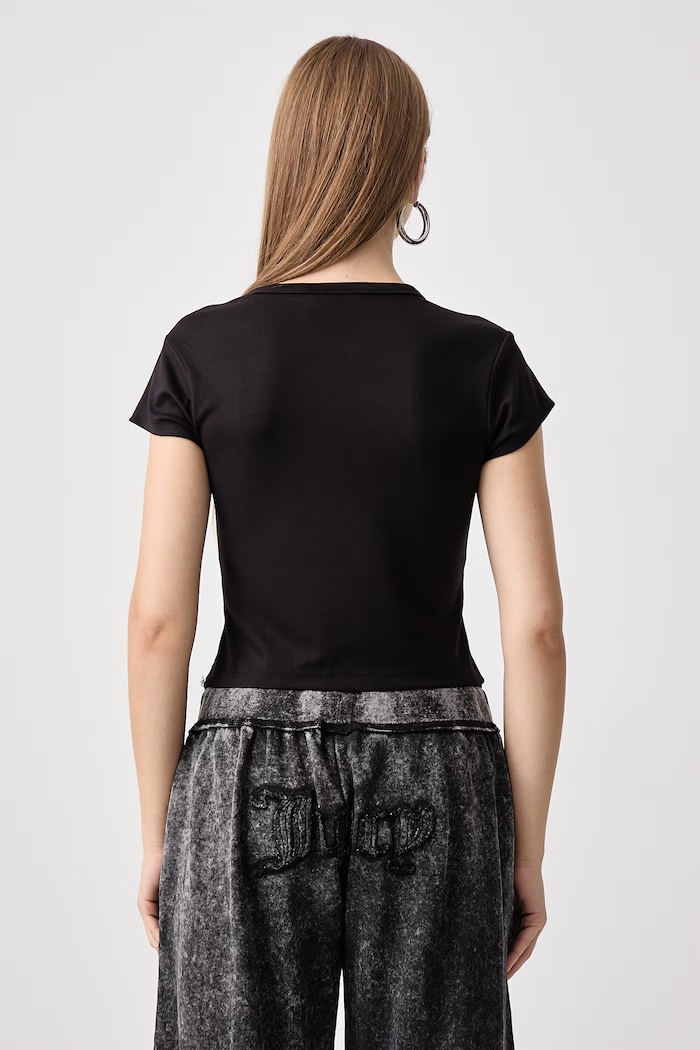 Oblečenie Juicy Couture Tričko dámske s viskózou OLD GOTHIC JUICY BABY JCWCT226326 čierna