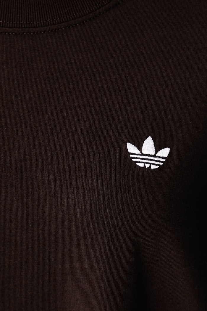 T-shirt damski bawełniany Essentials Boyfriend adidas Originals brązowy LL0396