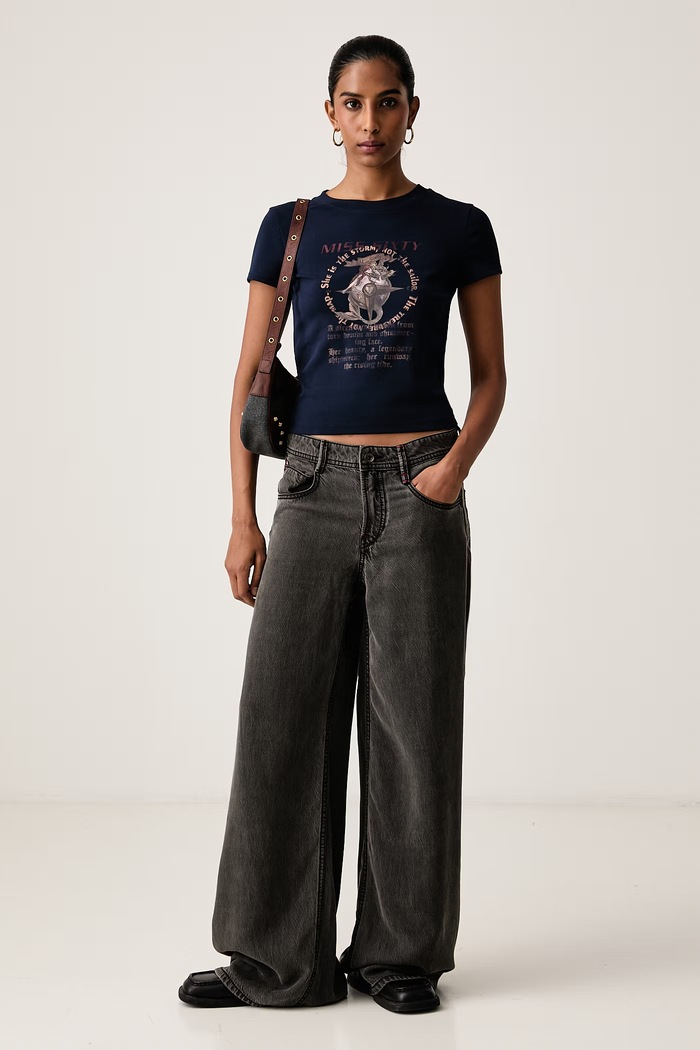 Miss Sixty T-shirt damski z bawełną 6M3SJ17200 granatowy AW26