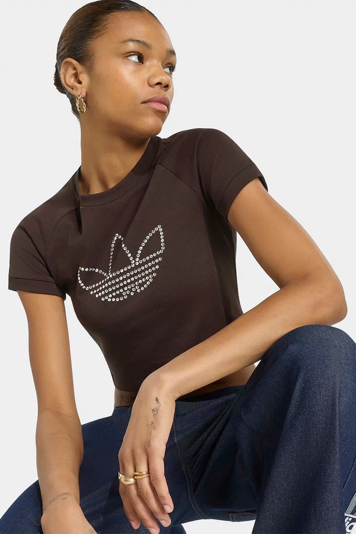 T-shirt damski bawełniany adidas Originals KT4670 brązowy