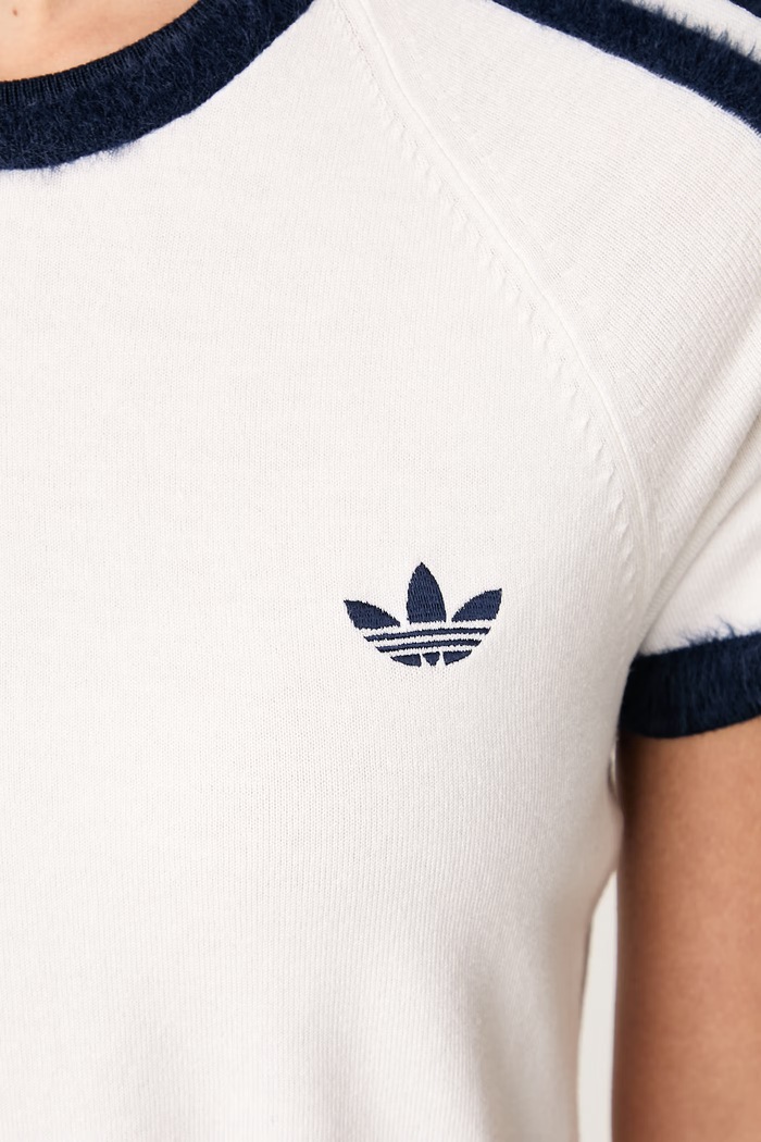T-shirt damski z wiskozą adidas Originals biały KS9952
