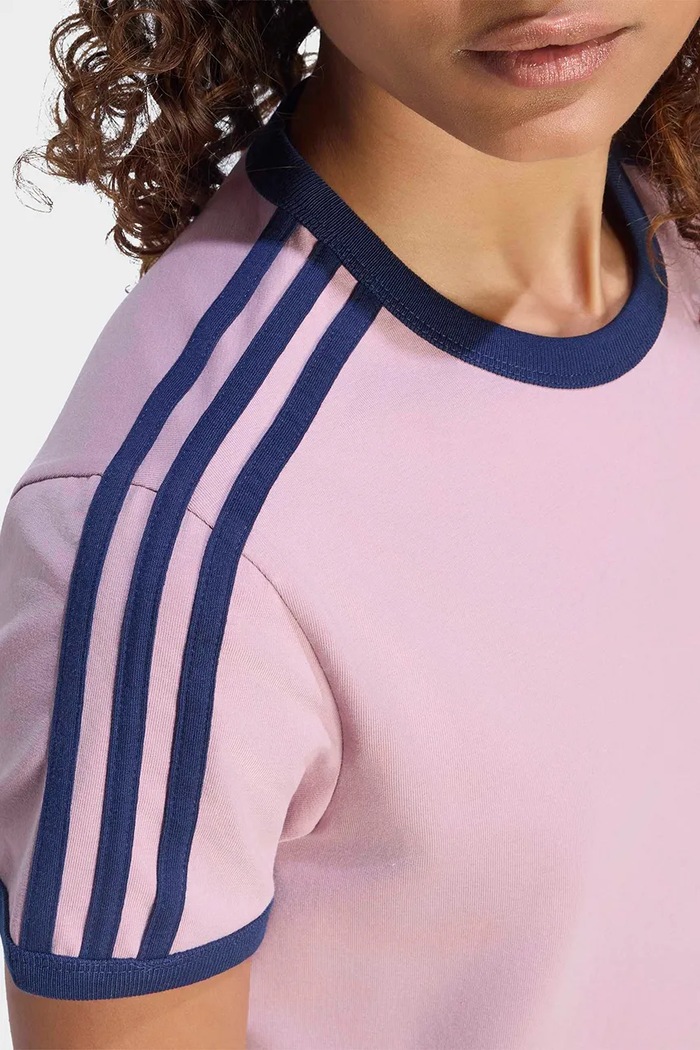 T-shirt damski z bawełną adidas Originals różowy KS4776