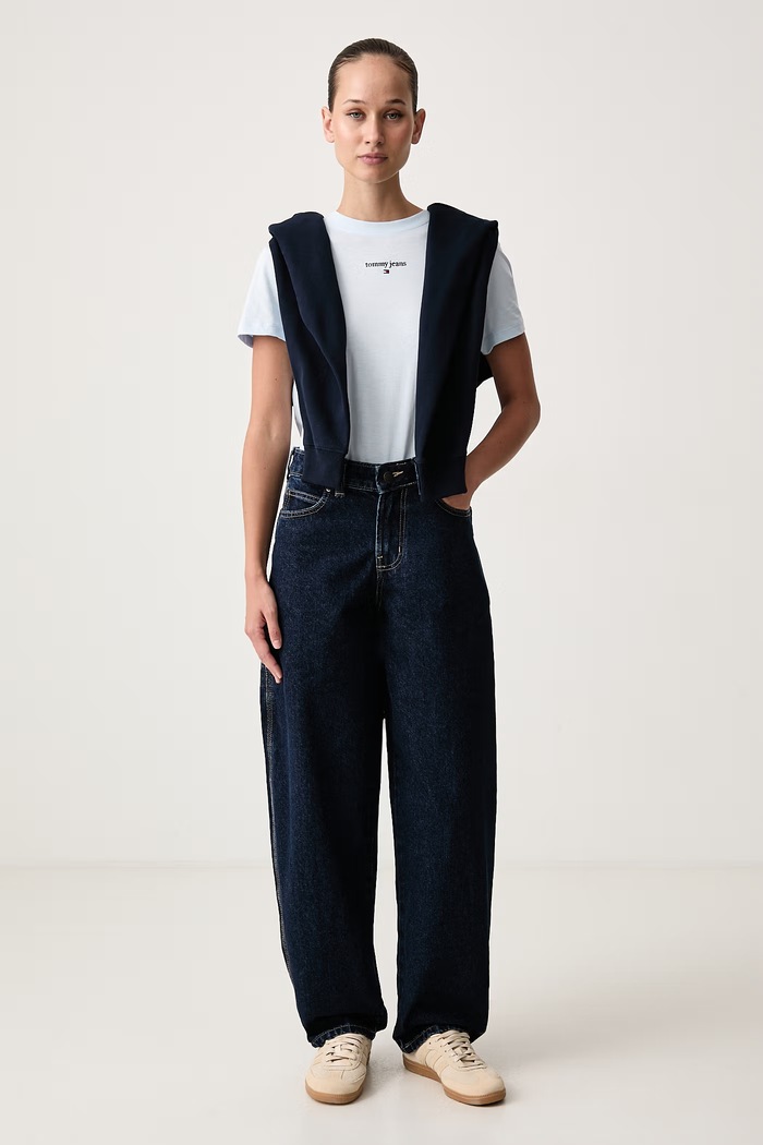 Tommy Jeans T-shirt damski z bawełną DW0DW23527 niebieski AW26