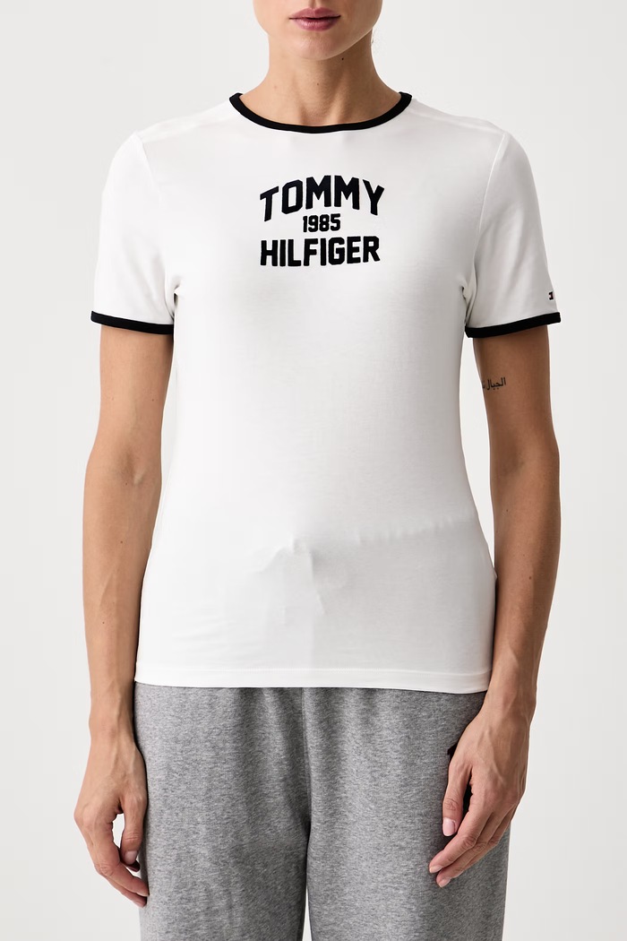 T-shirt damski bawełniany z elastanem Tommy Hilfiger WW0WW52363 biały