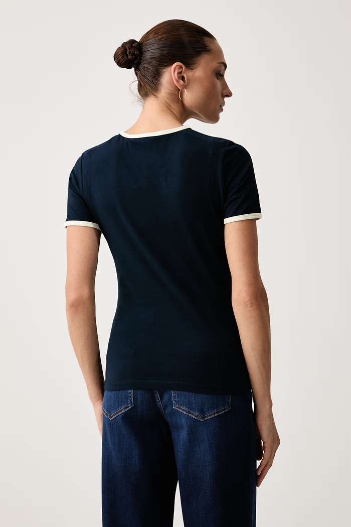 Odzież Tommy Hilfiger T-shirt damski bawełniany z elastanem WW0WW52363 granatowy