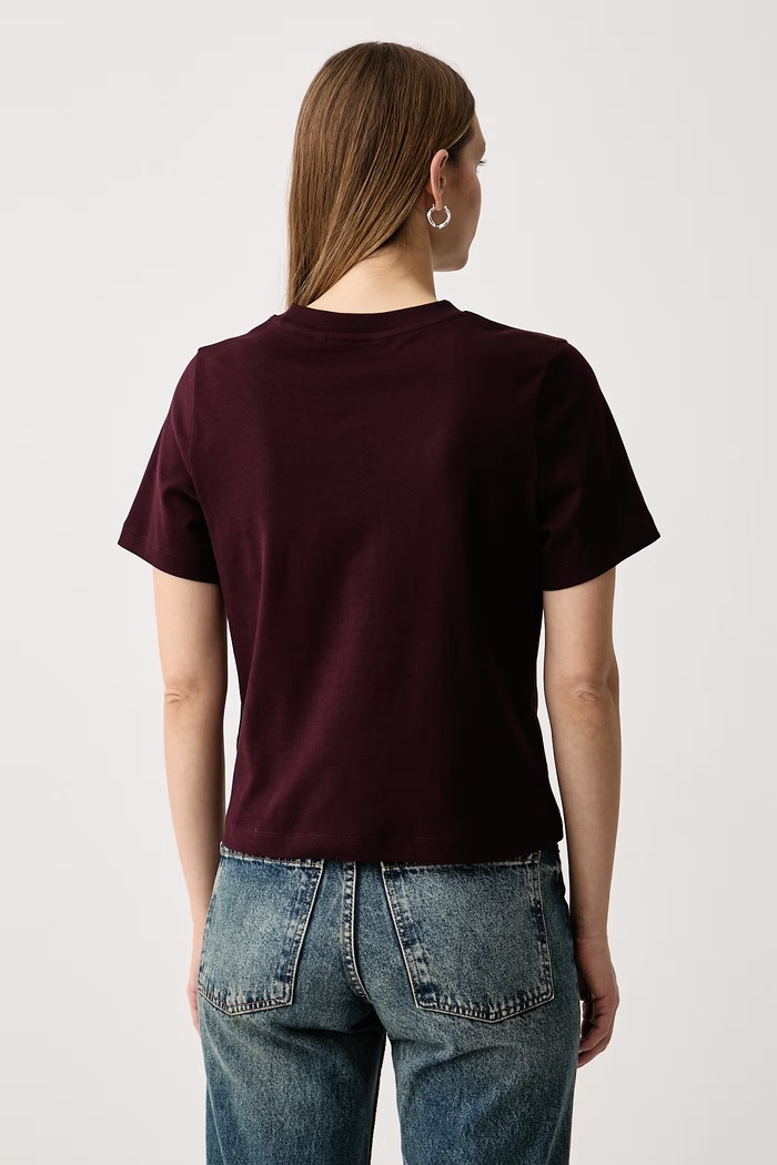 Oblačila Tommy Hilfiger Osnovna kratka majica ženska bombažna WW0WW51725 bordo