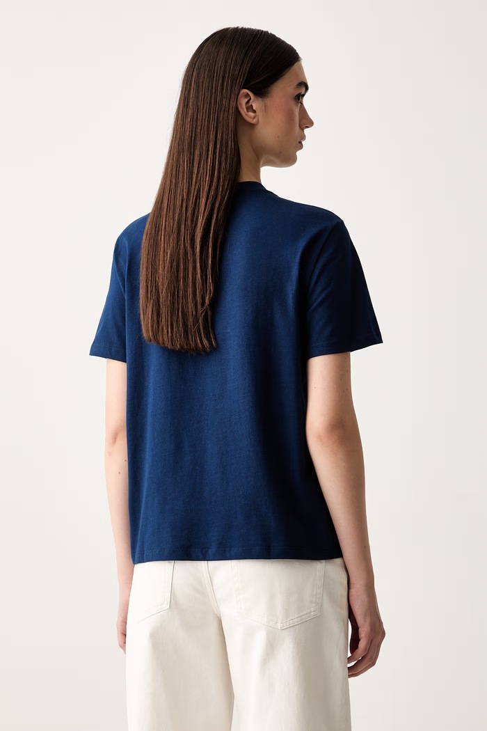 Odzież Calvin Klein Jeans T-shirt damski bawełniany LV047H804G granatowy